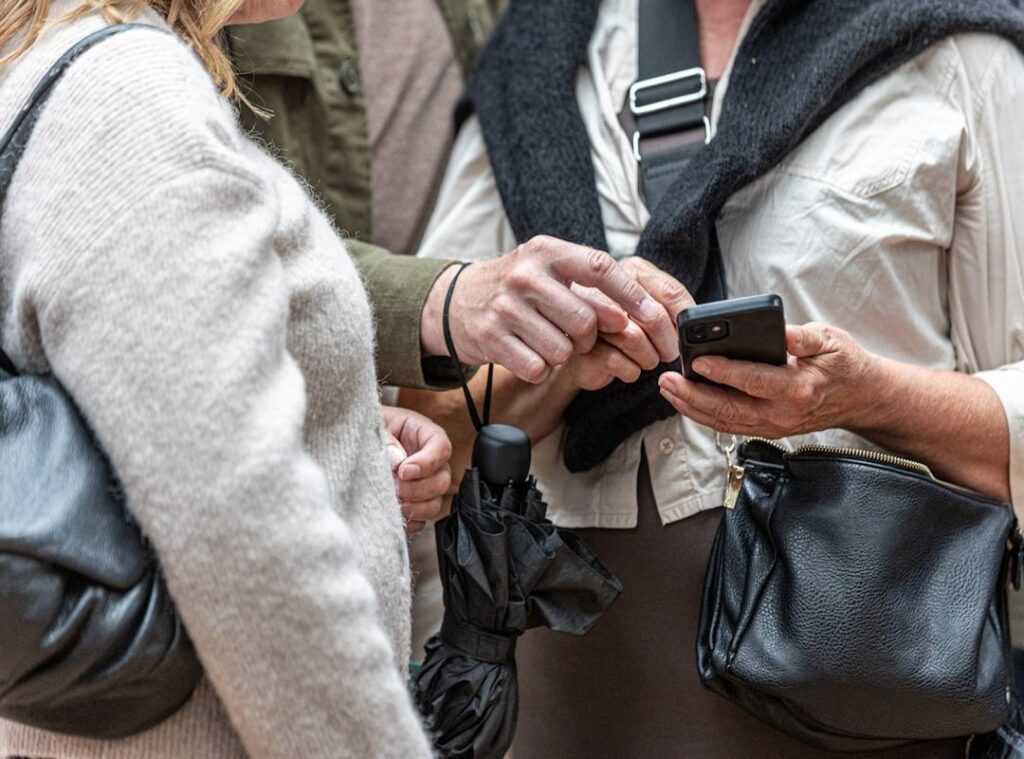 digital decluttering guide