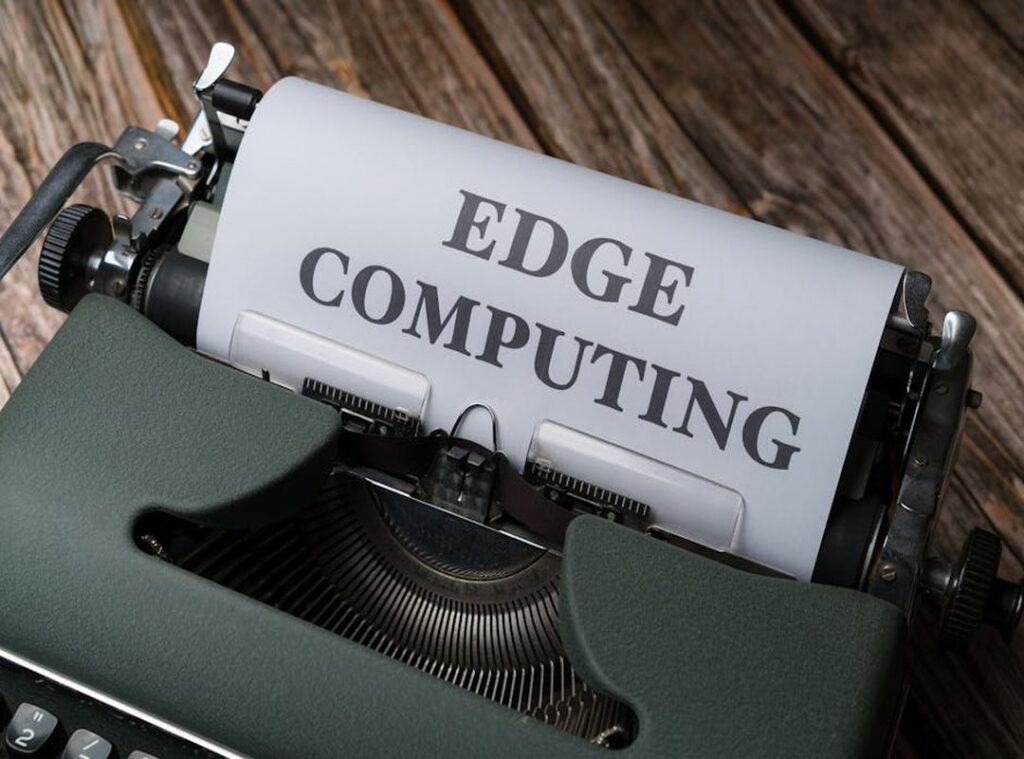 edge vs cloud computing